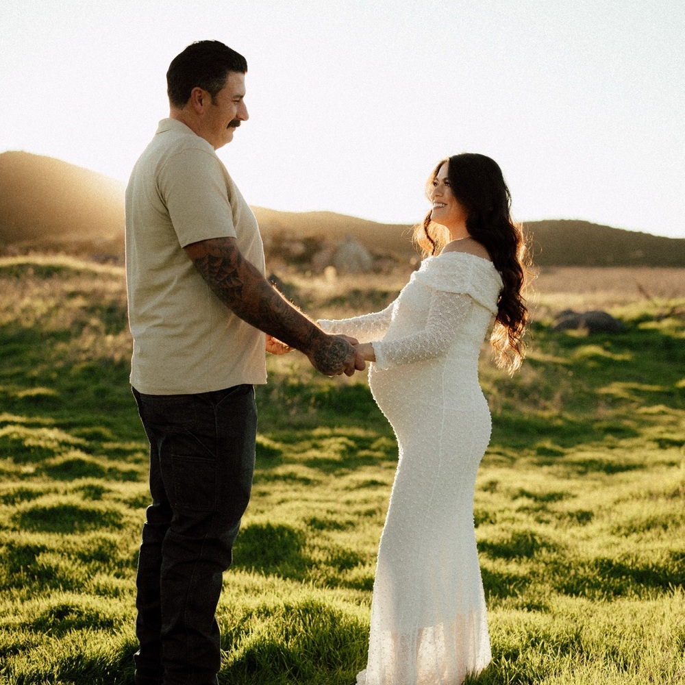Elegant Off-Shoulder White Maternity Dress